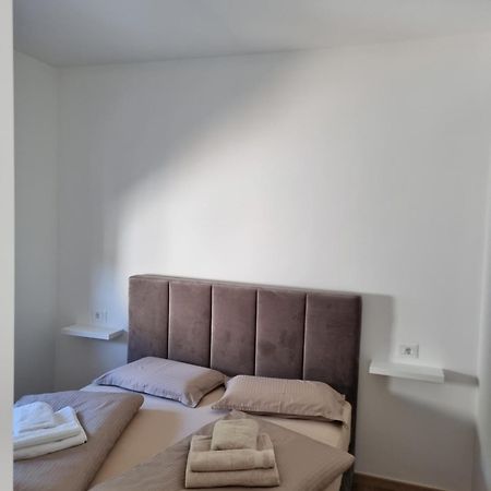 Appartamento Luxvu Rogoznica  Esterno foto
