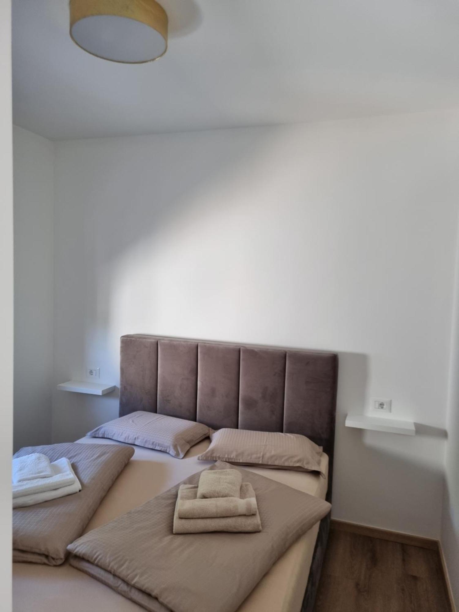 Appartamento Luxvu Rogoznica  Esterno foto